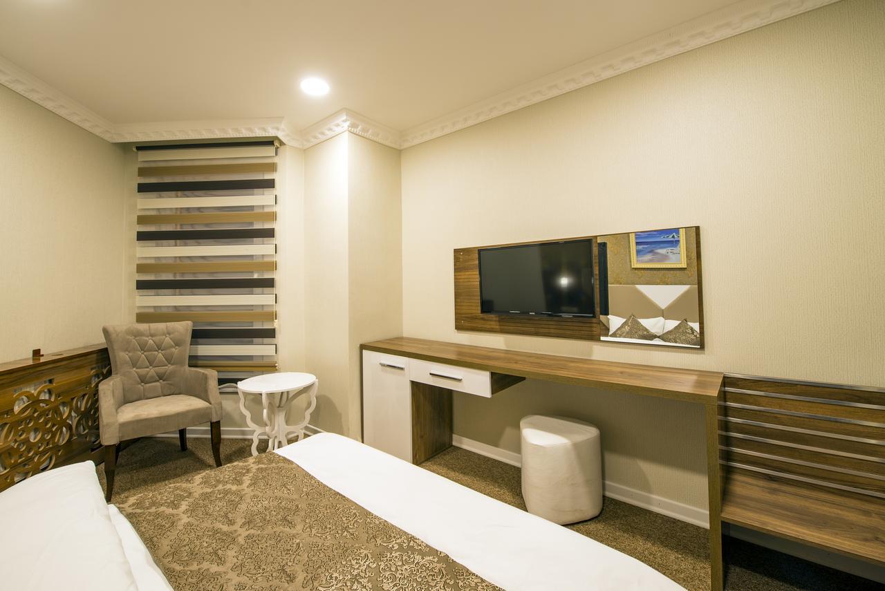 Kars-I Si̇Ri̇N Otel Exterior foto